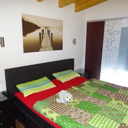 דירה Am Weinberg